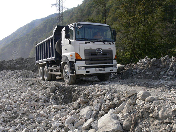 HINO грузовики 700 серии