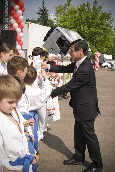 Презентация дилерского центра ООО Техцентр ХИНО МОСКВА