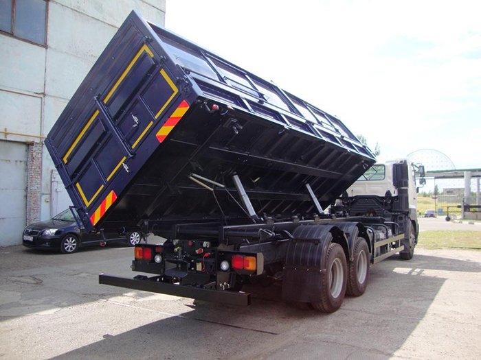 Зерновоз на базе шасси HINO Серия 700 вид сзади