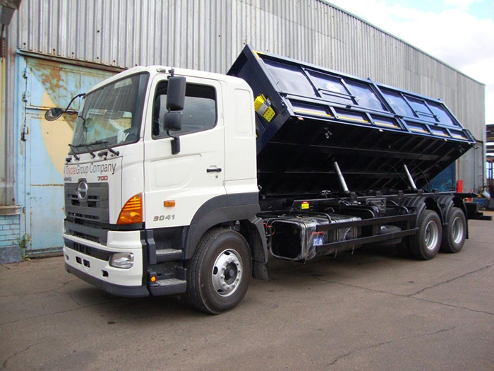 Зерновоз на базе шасси HINO Серия 700