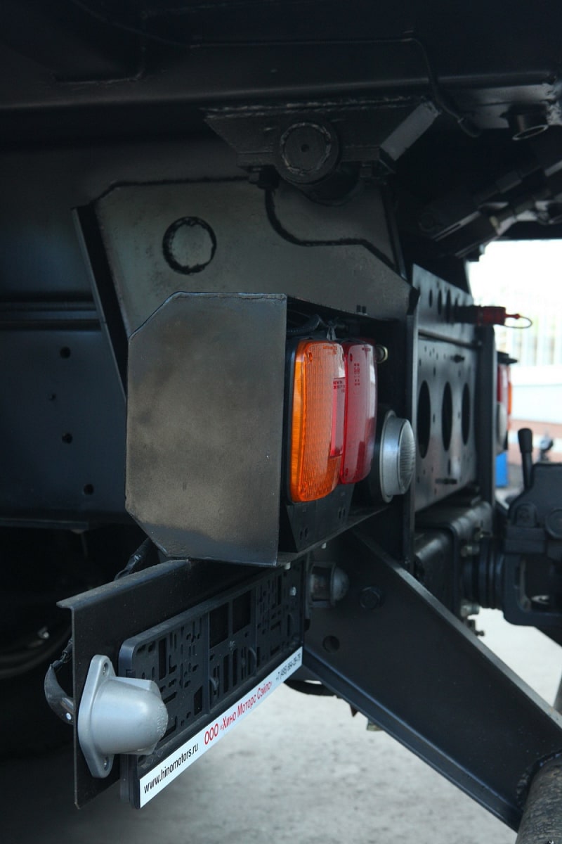 hino 700 Самосвал