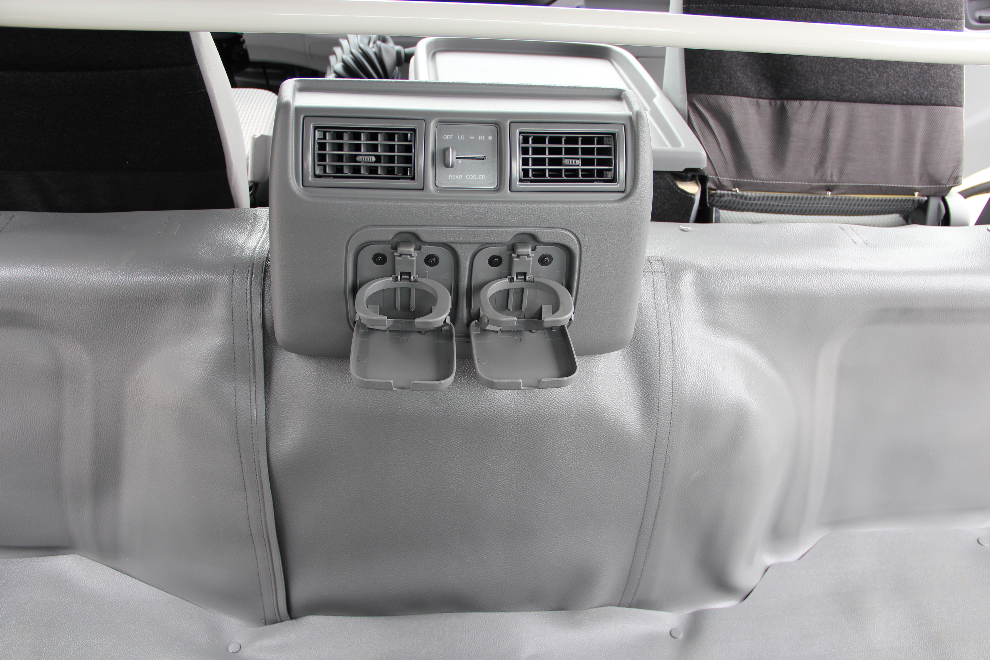 HINO с двойной кабиной для компании Роснефть