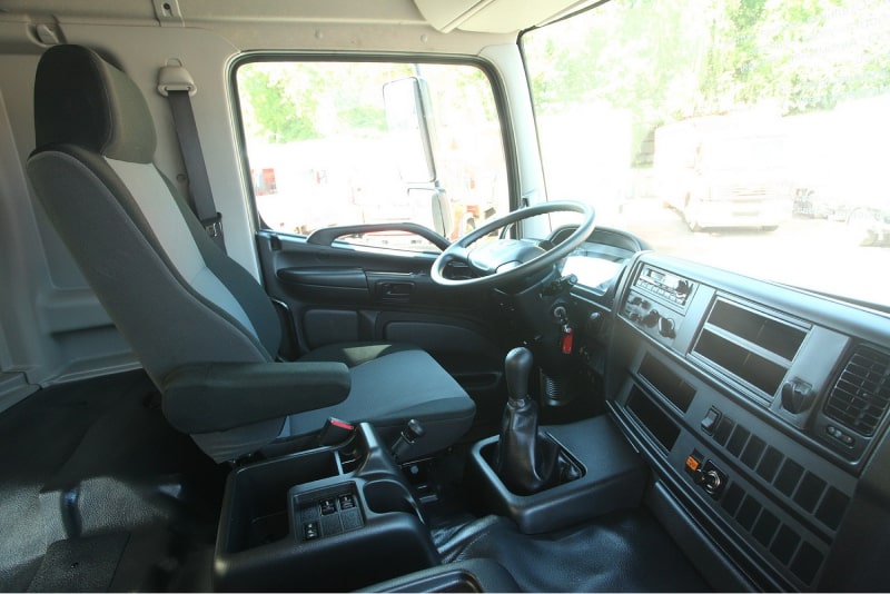 hino 700 Самосвал