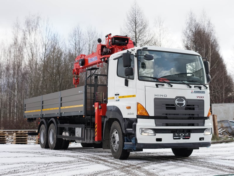 hino 700