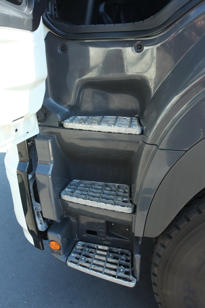 hino 700 Самосвал