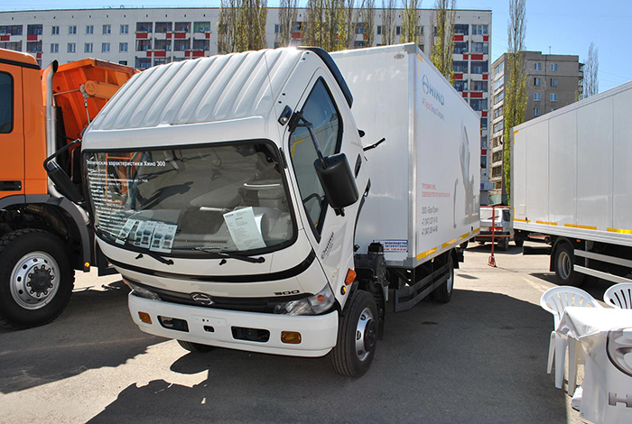 Региональная выставка Автосалон. Автотехсервис. Уралтранс 2011