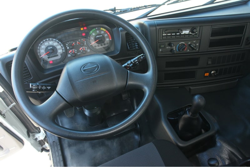 hino 700 Самосвал