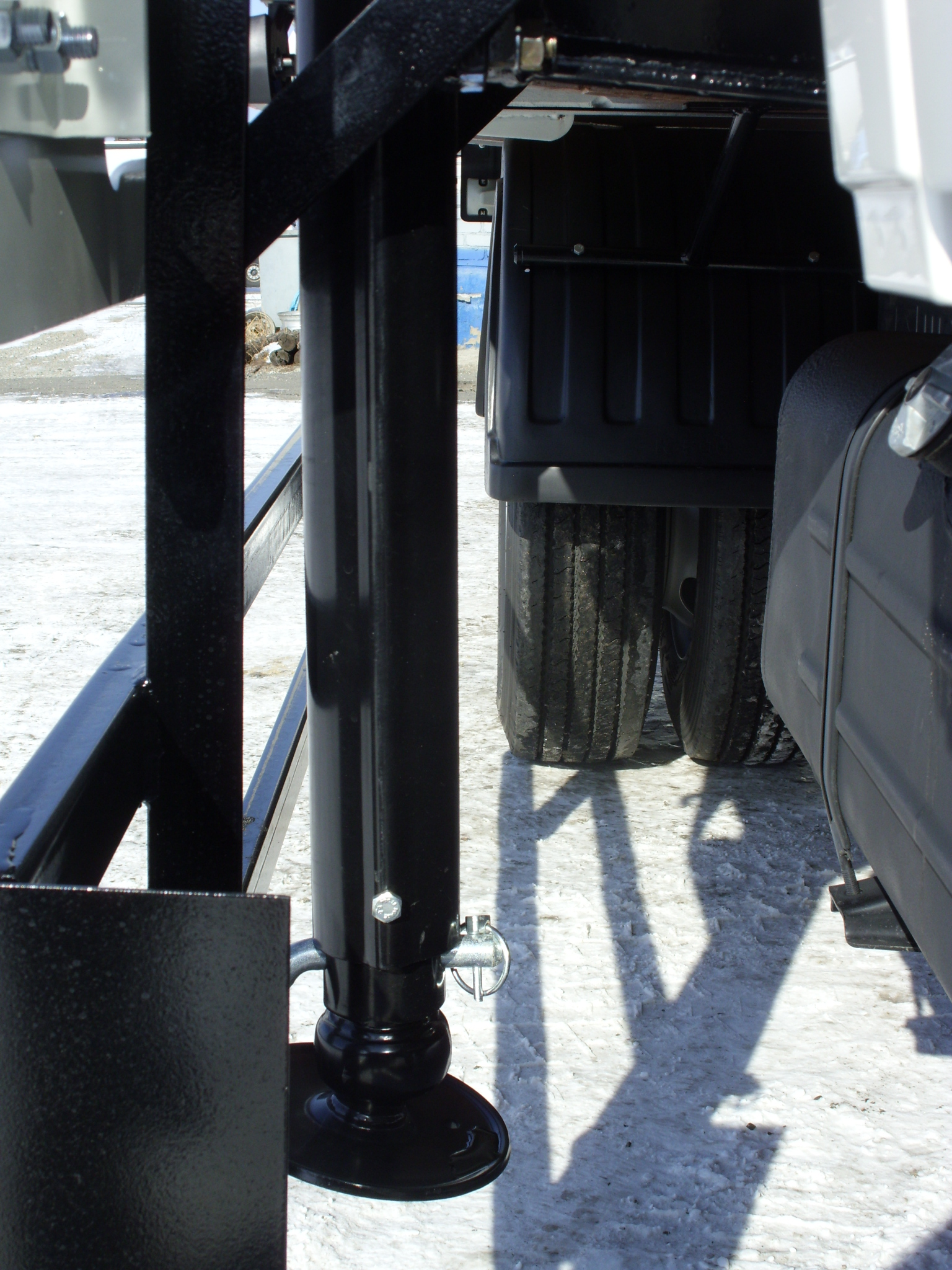 HINO с двойной кабиной для компании Роснефть